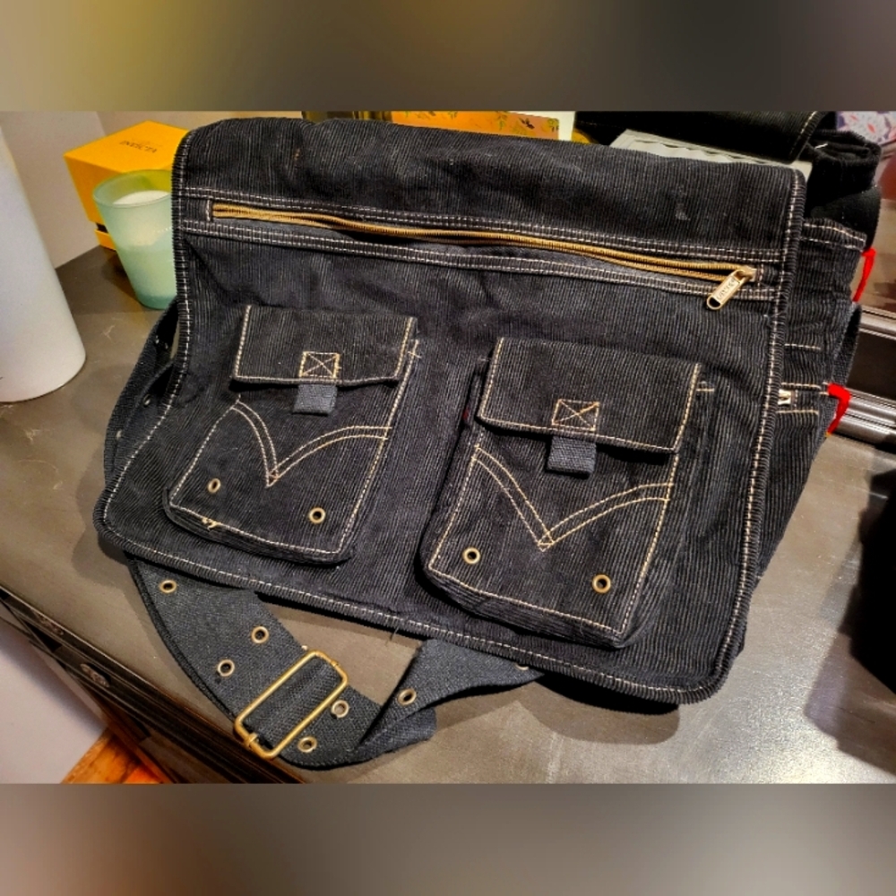 Levi’s Corduroy Messenger Crossbody Bag- Black Multi Pocket Satchel